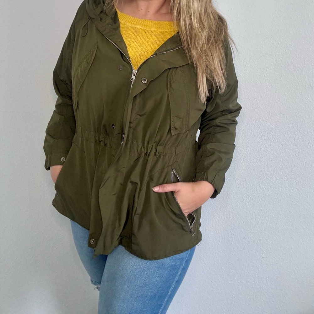 Basic House Green Army Rain Jacket Small - image 1